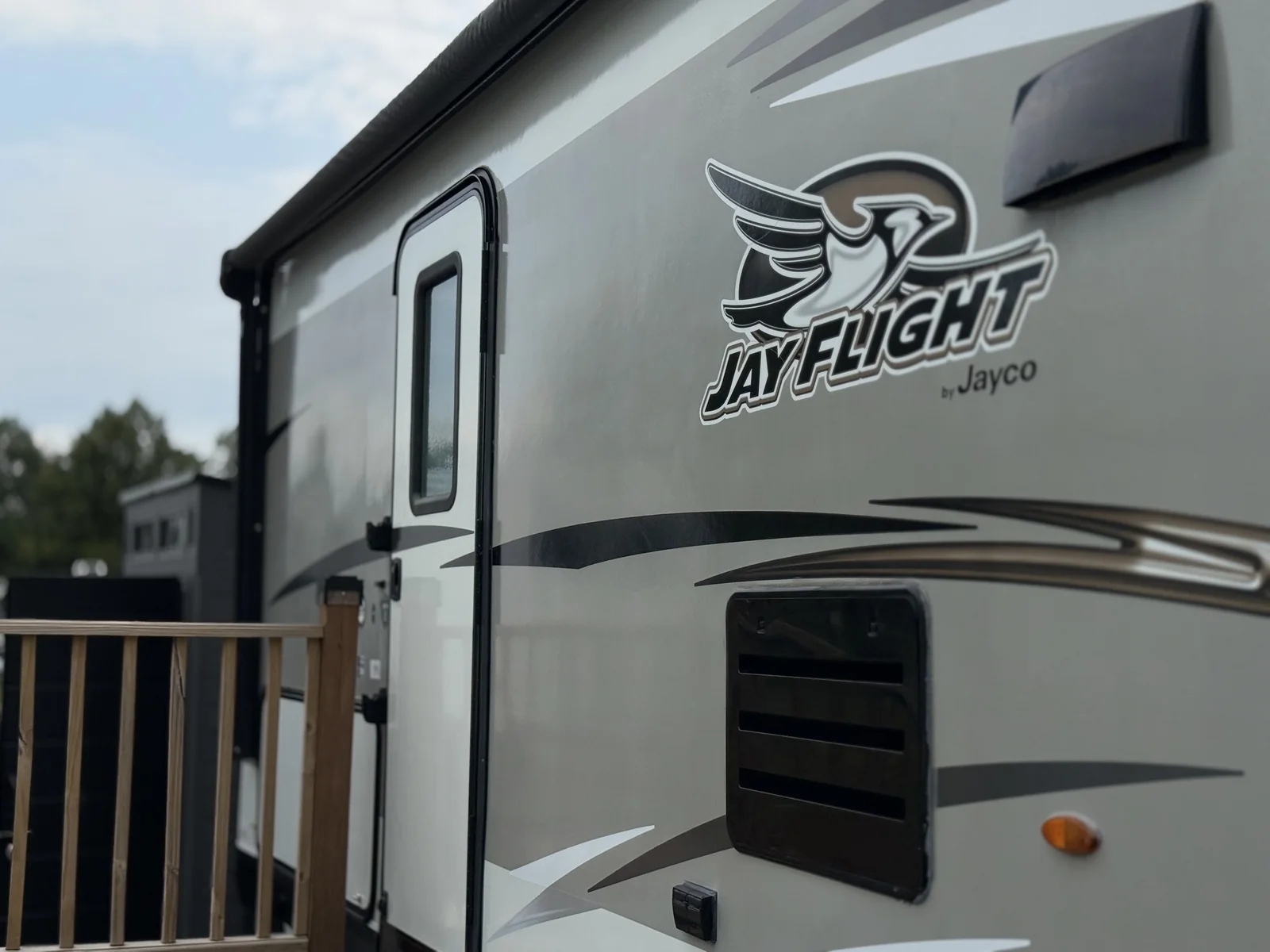 Jayco Jay Flight camper sidewall and graphics after RV exterior detailing
